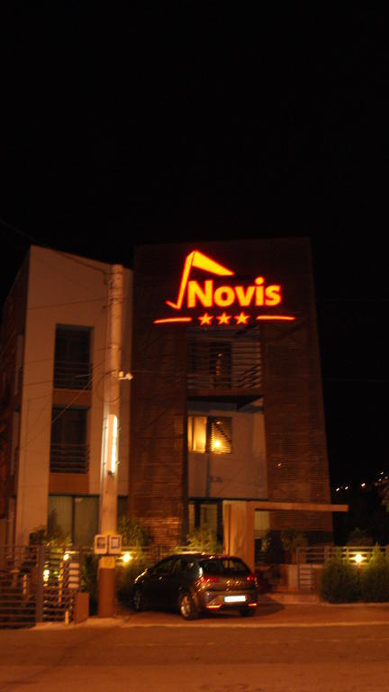 יאשי Pensiunea Novis מראה חיצוני תמונה